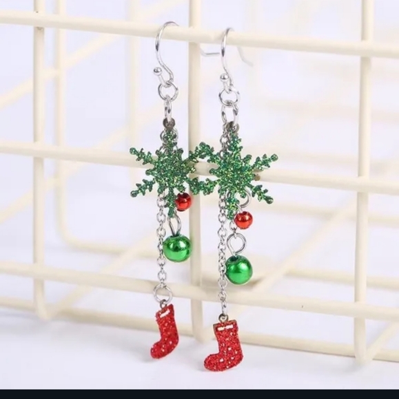 Christmas earrings. Bundle of 3 pair. - Picture 4 of 9
